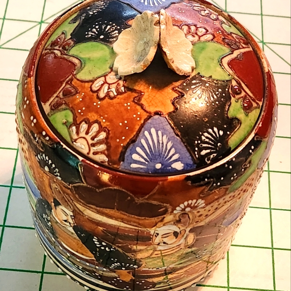 VINTAGE HAND PAINTED ASIAN TOBACCO/GINGER JAR
